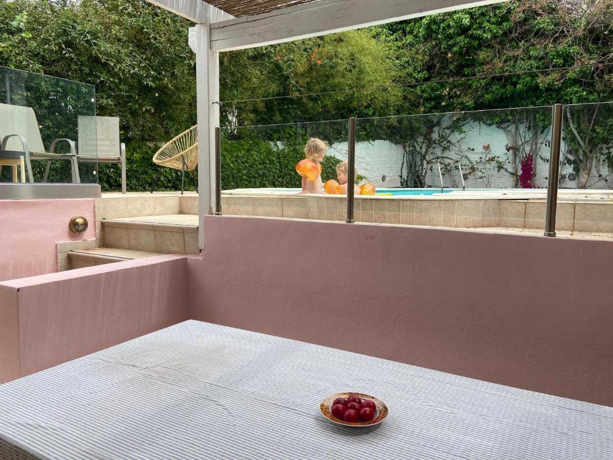 Villa Christina With Private Pool In Saronida, Near Stunning Beaches, Athens Airport & Sounio Exteriör bild
